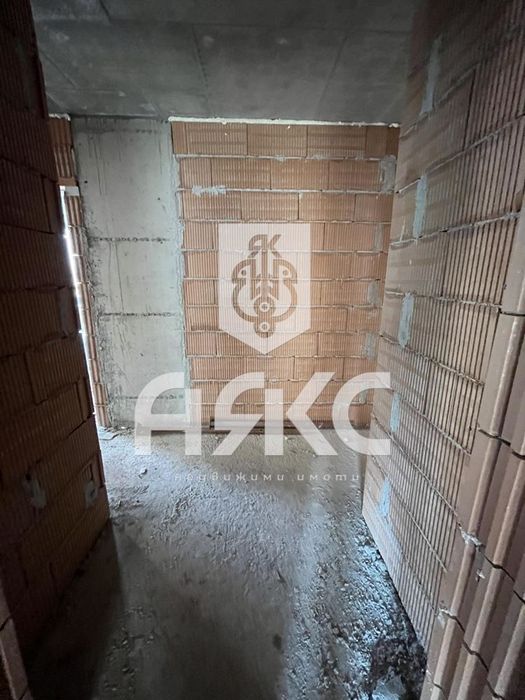 Продава се Четиристаен апартамент в София, Малинова долина - 143 кв.м за 1227 €/кв.м - Снимка #11