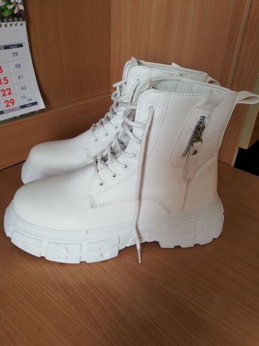 Ботинки женские демисезонные