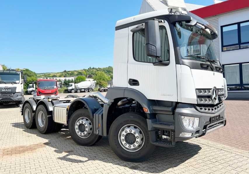 Dezmembrari camion Mercedes Arocs 3243 4143 6x4 8x4 piese motor