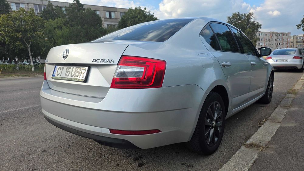 SKODA Octavia 2018 — imagine 4