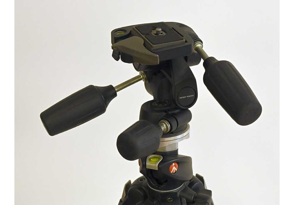 Trepied Manfrotto 190XPROB cu cap 804RC2