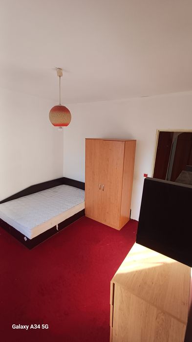 Дава се под наем многостаен апартамент в Кърджали