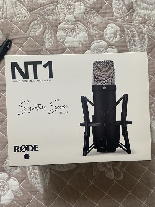 Продам микрофон Rode NT1 signature series