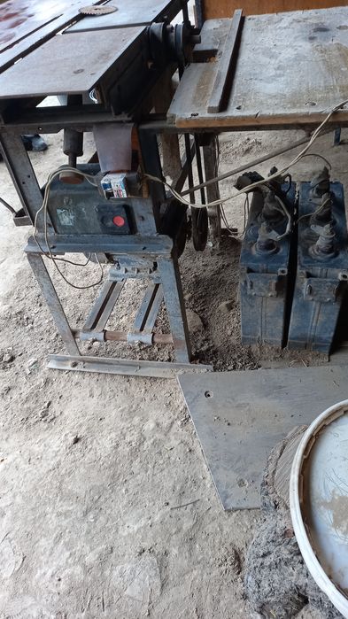 Станок деревообрабатываюший " циркулярка"