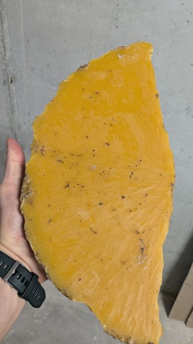 Чист пчелен восък – 14лв кг