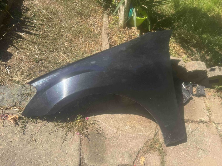 Ляв каник за Mercedes ML W164 цвят 197