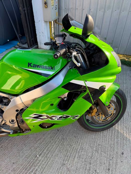 Motor Kawaski Ninja zx 9r