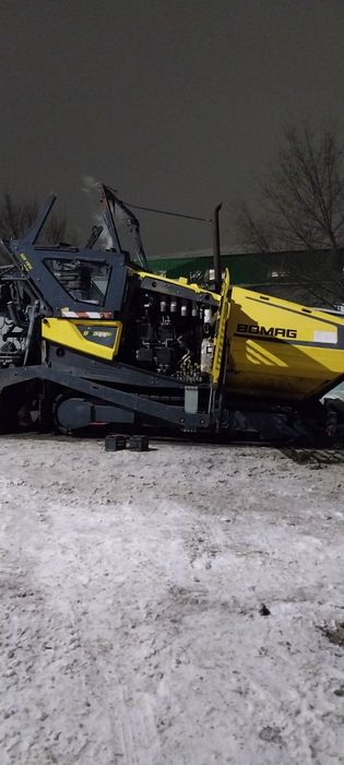 Асфальтоукладчик BOMAG 700