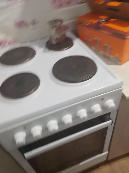 Продам электроплиту
