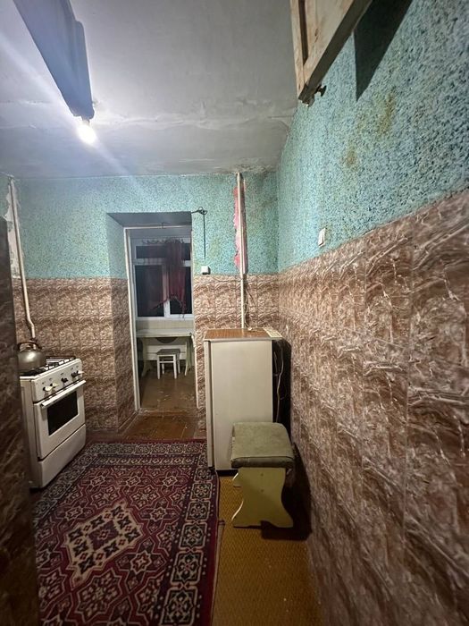 Сдается 1 комнатная квартира 
C обстановкой 
Для семейных