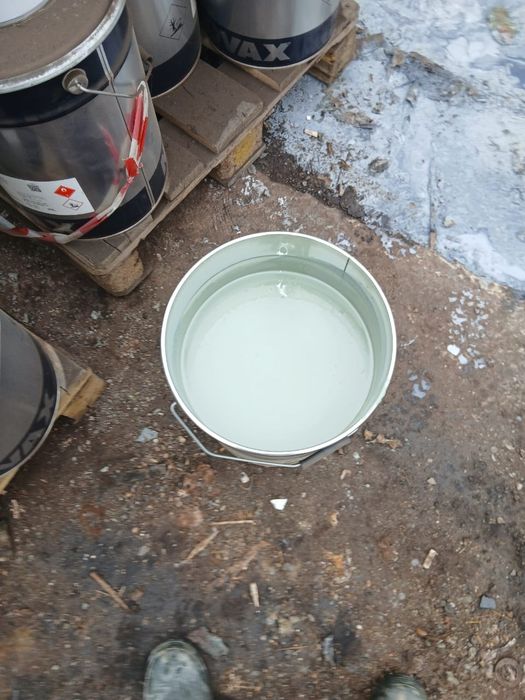 Краска  эмаль  по металлу