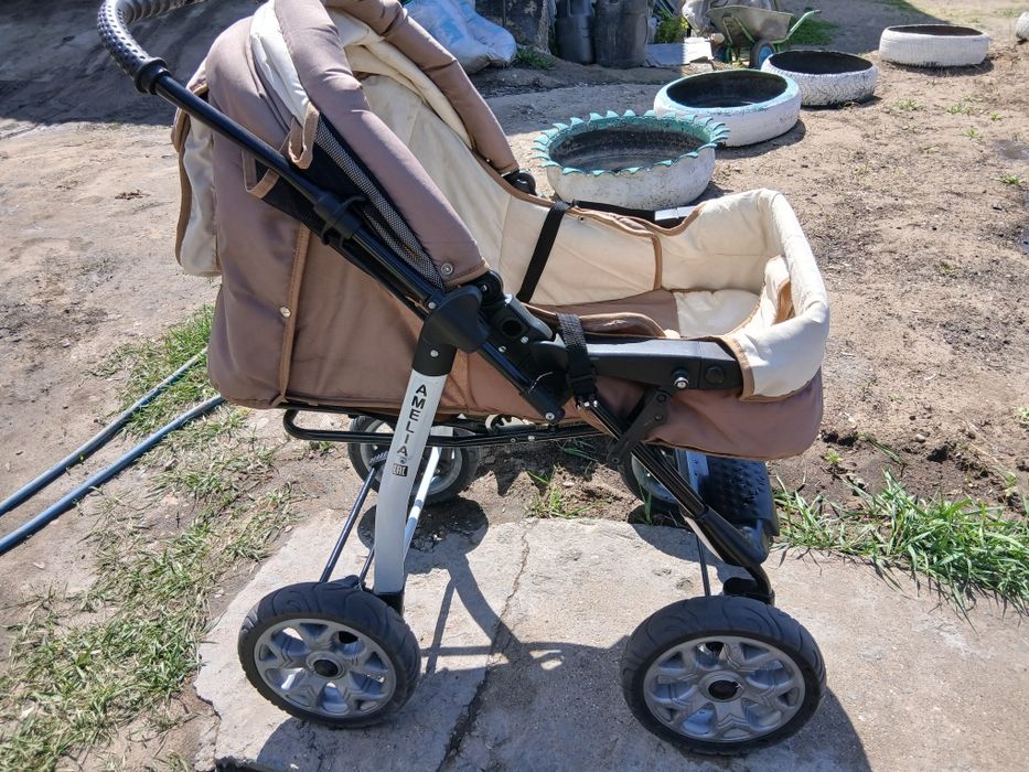 Продам детскую коляску