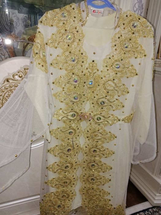 Kelin sarposi kiyimi