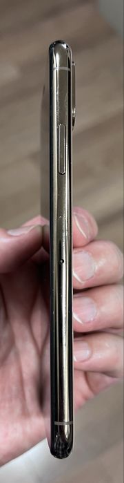 IPhone XS 64GB в отличном состоянии