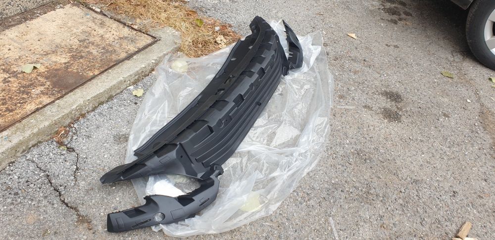 Част от Броня пежо 2008