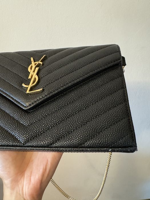 Geanta YSL de umar