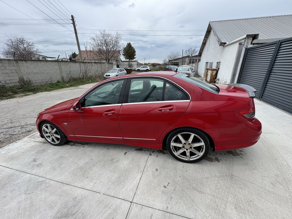 Mercedes C200cdi 2010г. Двигател-651 АМГ-пакет 136кс. Ръчка! НА ЧАСТИ!