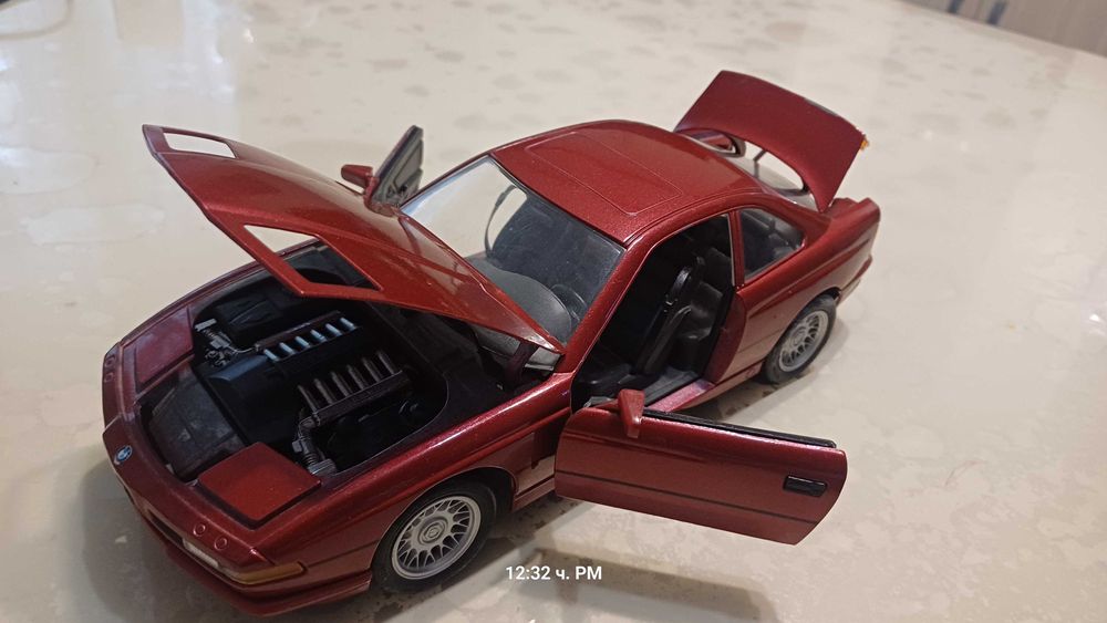 BMW 850 1:18,   БМВ умален метален модел в 1:18