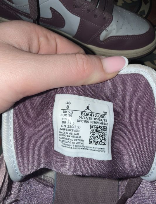 Jordan 1 mid, marimea 39