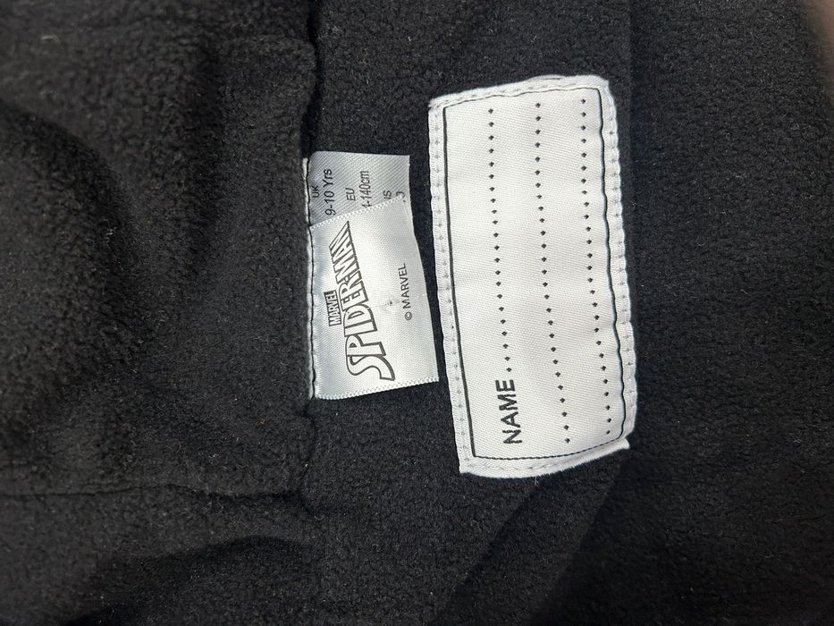 Яке и шапка на Спайдърмен