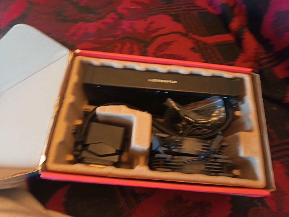 Vând cooler enermax