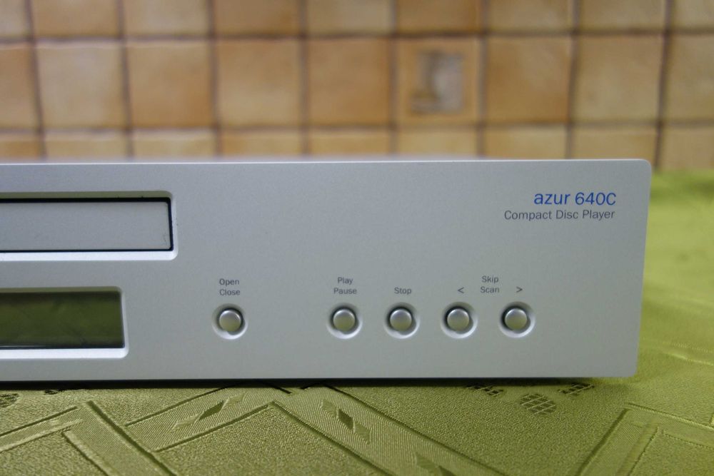 (до 31.08.)Cambridge audio azur 640C V2 - висок модел CD плеер