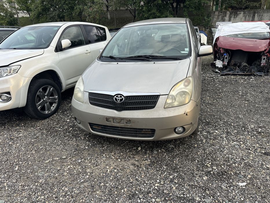 Тойота Корола Версо Toyota Corolla Verso 2.0d4d 90кс 2002г  НА ЧАСТИ!