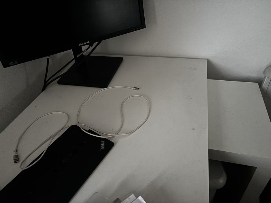 Birou cu tablie culisanta ikea alb