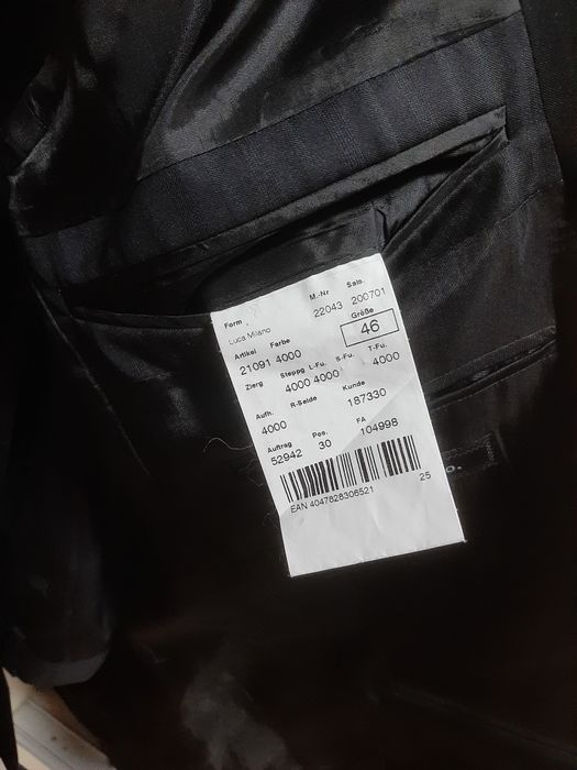 Костюм мужской..