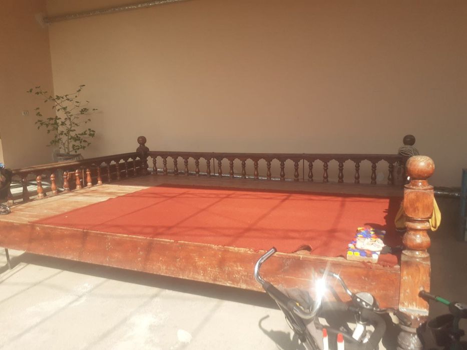 Стенка ва чорпия сотилади срочно