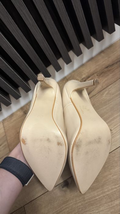 Pantofi stiletto marime 37