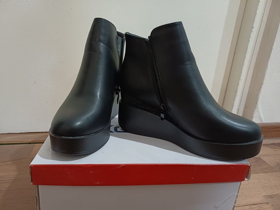 Боти на платформа