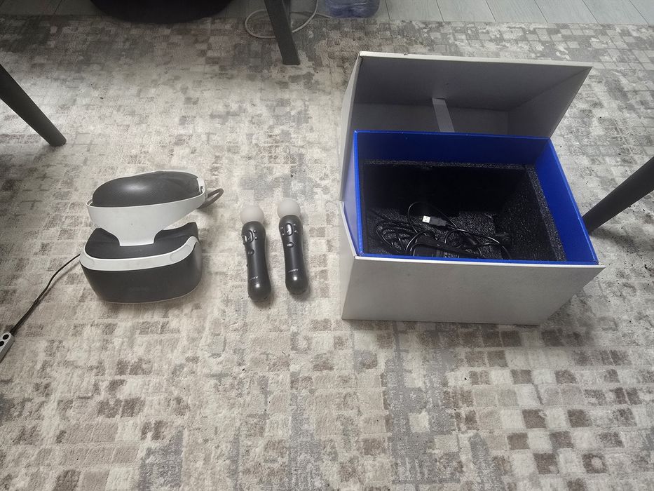 Продам PlayStation 4