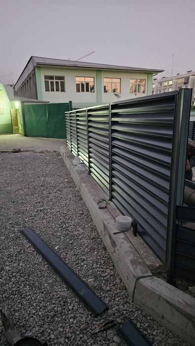 Жалюзи забор ограждения услуги