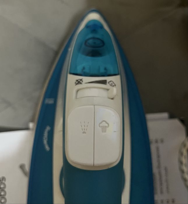 Ютия Russell Hobbs