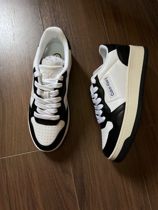 Продам кроссовки Calvin Klein