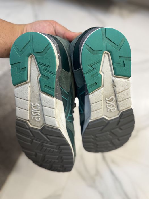 Asics номер 46.5-29.5 сантиметра