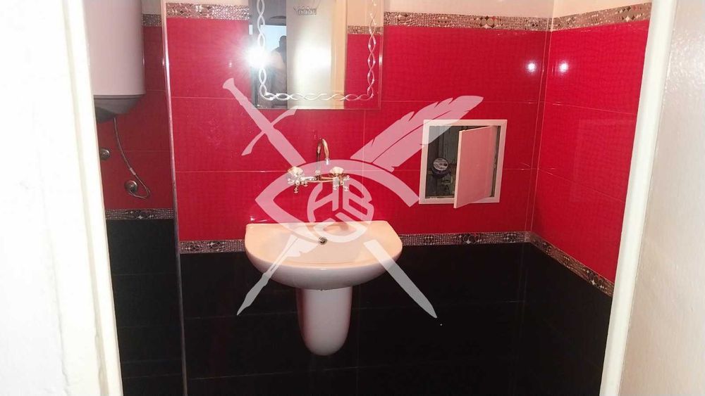 Продава се Четиристаен апартамент в Бургас, Възраждане - 110 кв.м за 3297 €/кв.м - Снимка #6