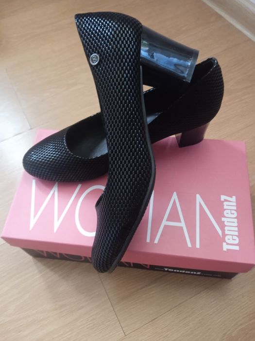 Дамски официални обувки