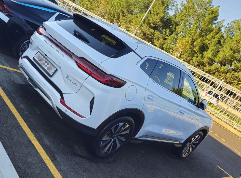 BYD чимпион сотилади
