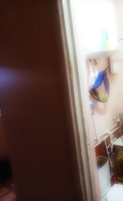 Yubleniyda 1xonali uy sotuvda