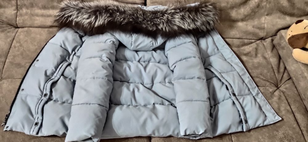 Продаю зимнюю куртку