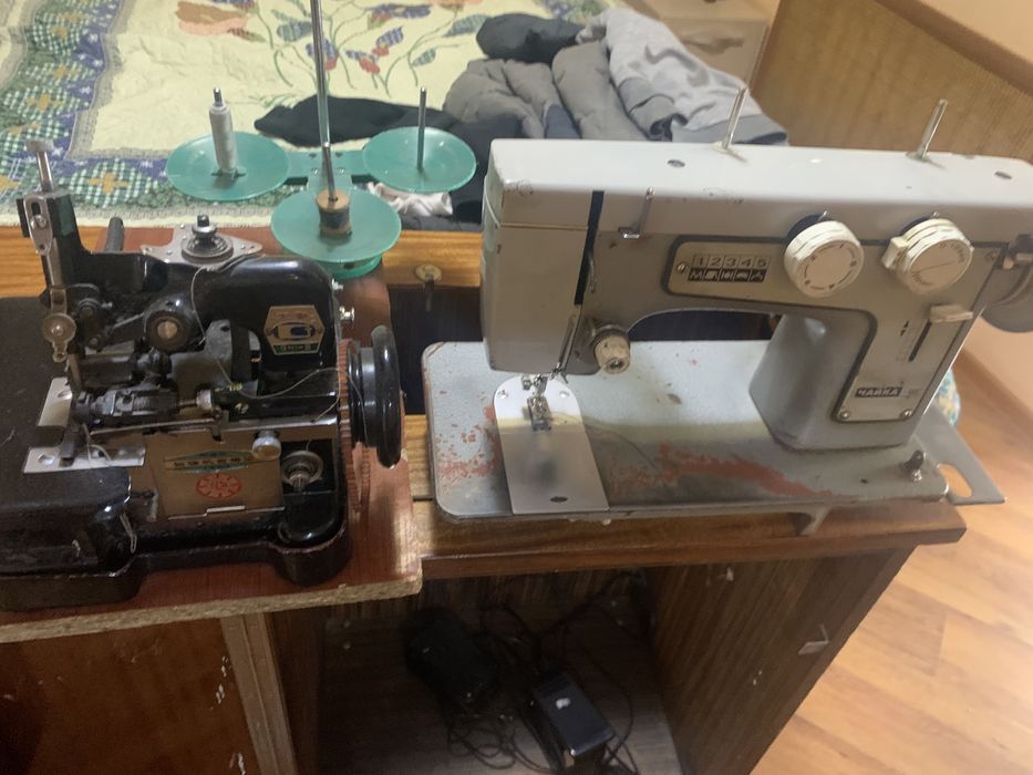 Швейная машинка и оверлок