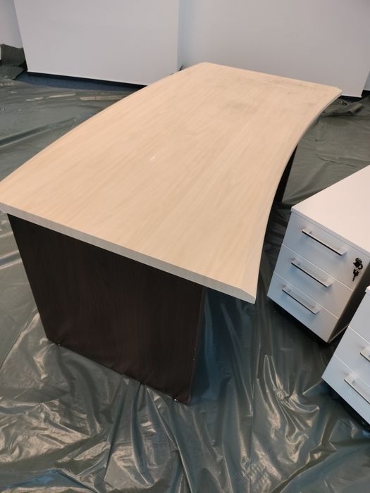 Cînd birou in stare buna