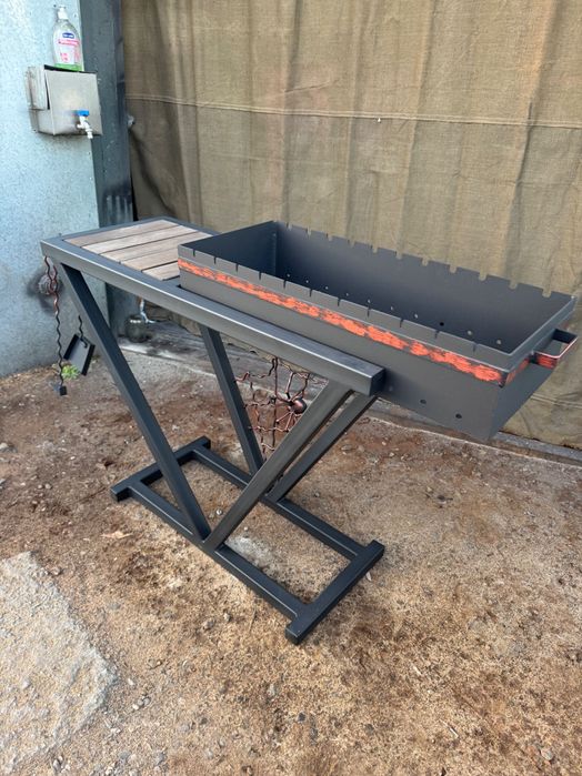 Мангал со столиком