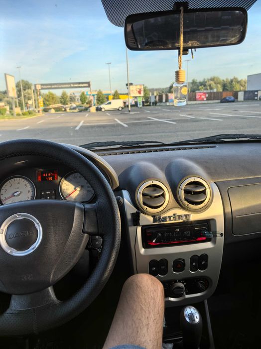 Dacia logan 2011