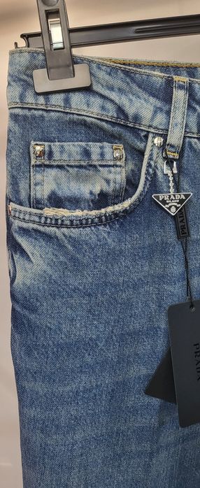 Джинсы женские PRADA