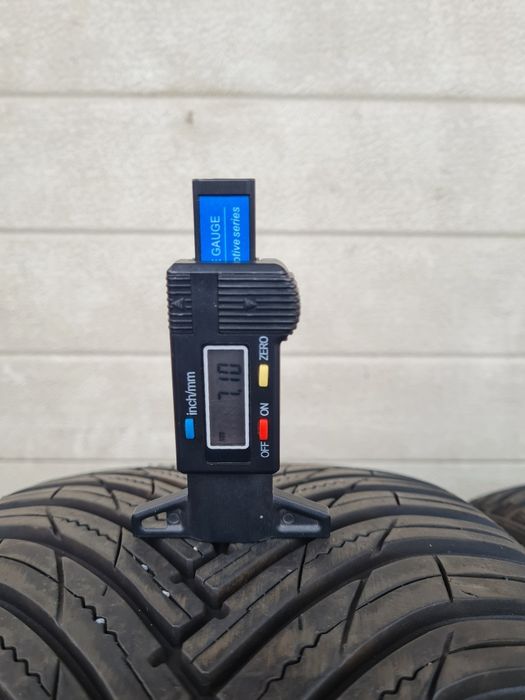 Всесезонни гуми MAXXIS Premitra Allseason AP3 235 40 R19 дот 1724
