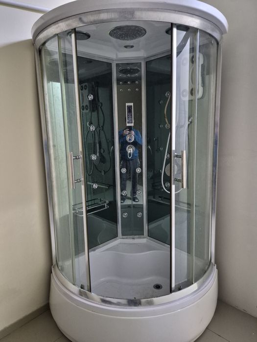 Продам душевую кабину