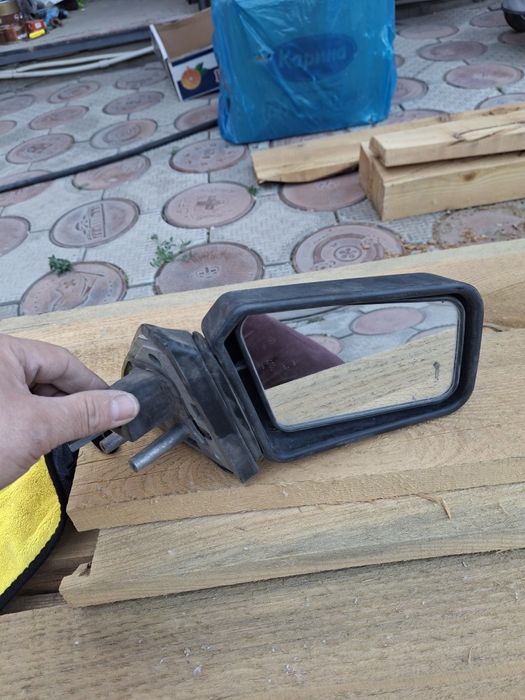 Продам правое зеркало от Ваз 2108